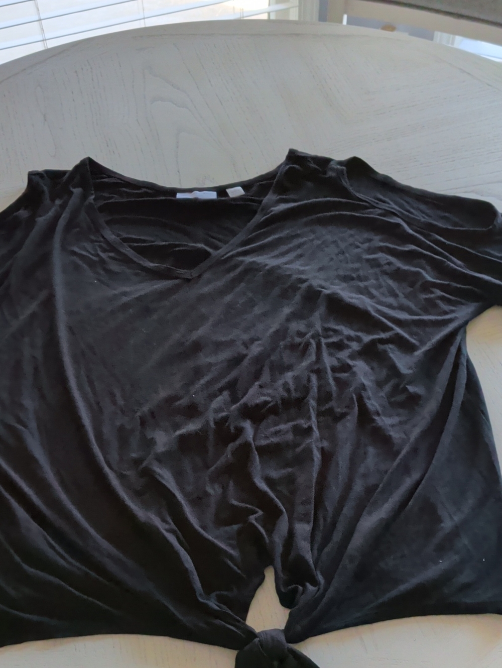 New York & Company Black V-Neck Tie-Front Crop Top With Cut Out Shoulders
